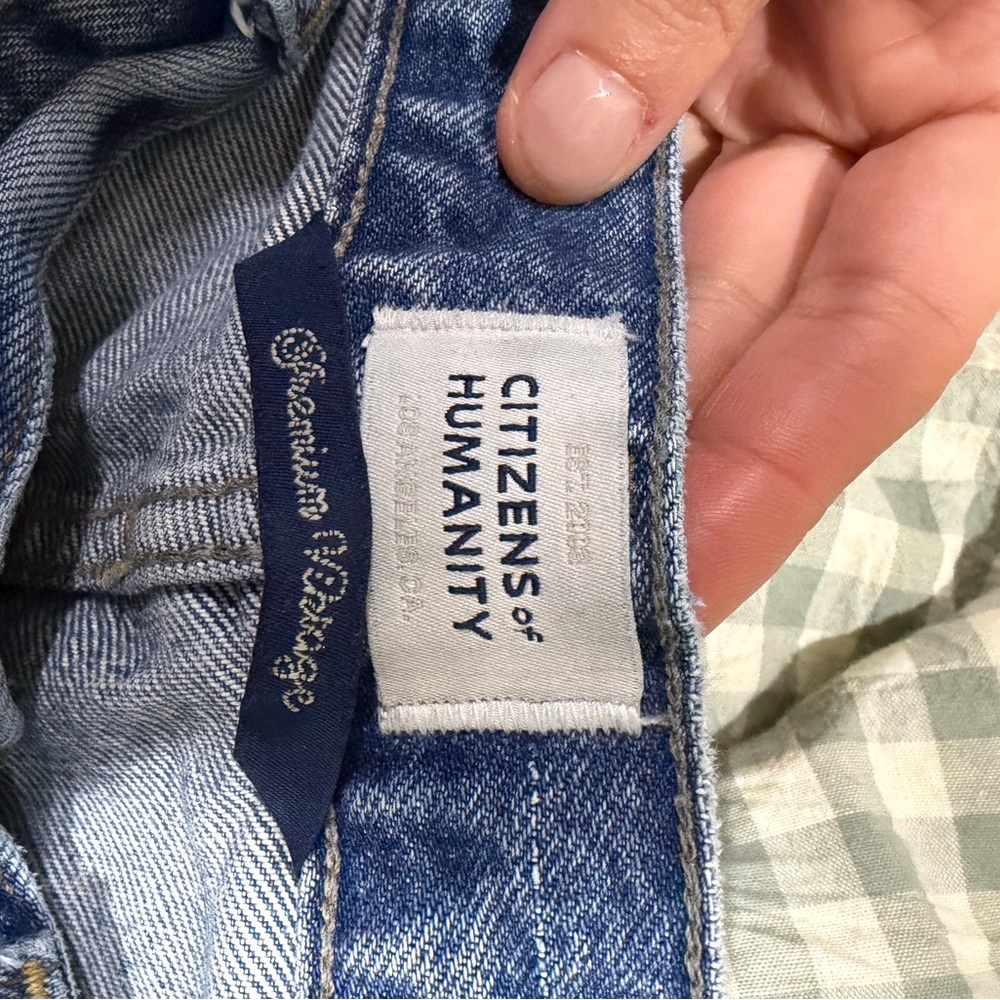 Citizens of Humanity Ayla Distressed Jeans - Picture 4 of 6